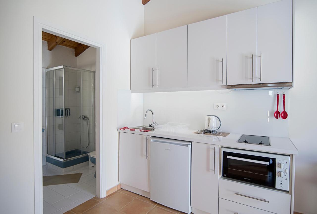بينيتسيس Kirki Filoxenia Apartments By Corfuescapes المظهر الخارجي الصورة
