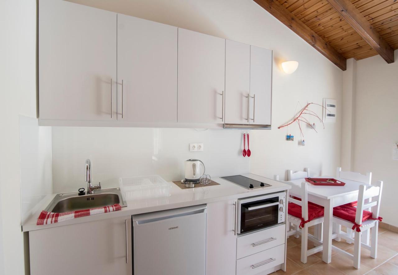 بينيتسيس Kirki Filoxenia Apartments By Corfuescapes المظهر الخارجي الصورة